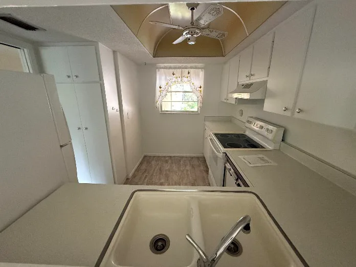 Property photo for HUD Home for Sale in Sarasota, FL