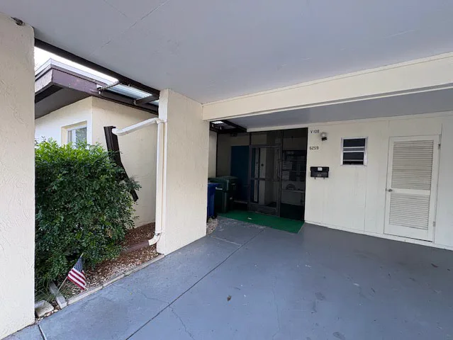 Property photo for HUD Home for Sale in Sarasota, FL