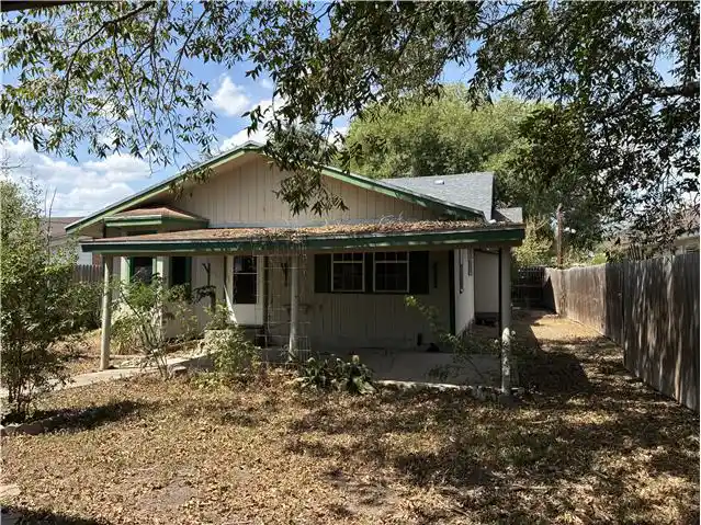 Property photo for HUD Home for Sale in Kingsville, TX