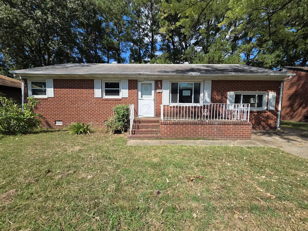 Property photo for HUD Home for Sale in Hampton, VA