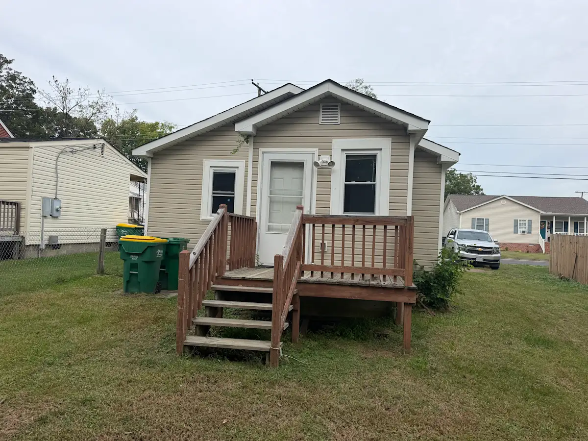 Property photo for HUD Home for Sale in Hopewell, VA