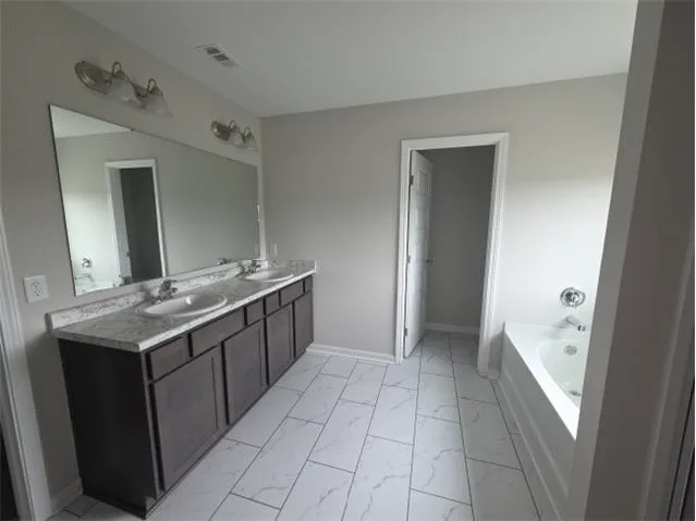 Property photo for HUD Home for Sale in Allenhurst, GA