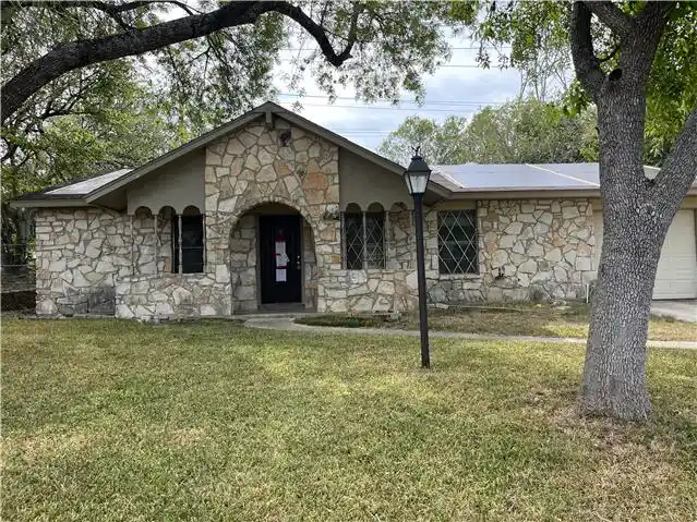 Property photo for HUD Home for Sale in Live Oak, TX