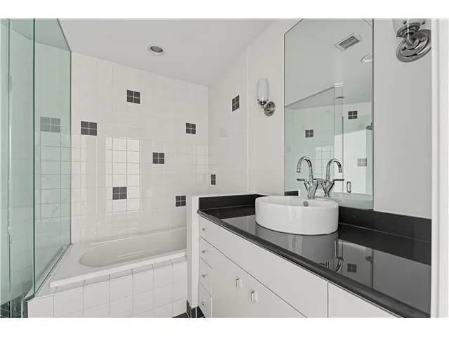 Property photo for HUD Home for Sale in Los Angeles, CA