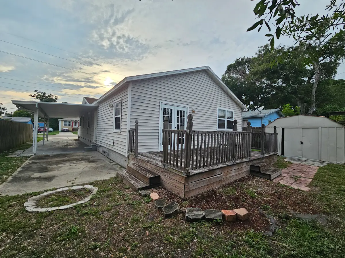 Property photo for HUD Home for Sale in Saint Petersburg, FL