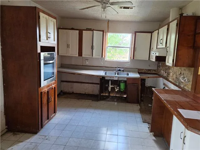 Property photo for HUD Home for Sale in Poteet, TX
