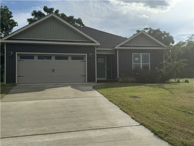 Property photo for HUD Home for Sale in Hawkinsville, GA