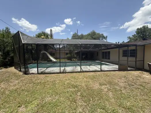 Property photo for HUD Home for Sale in Bartow, FL