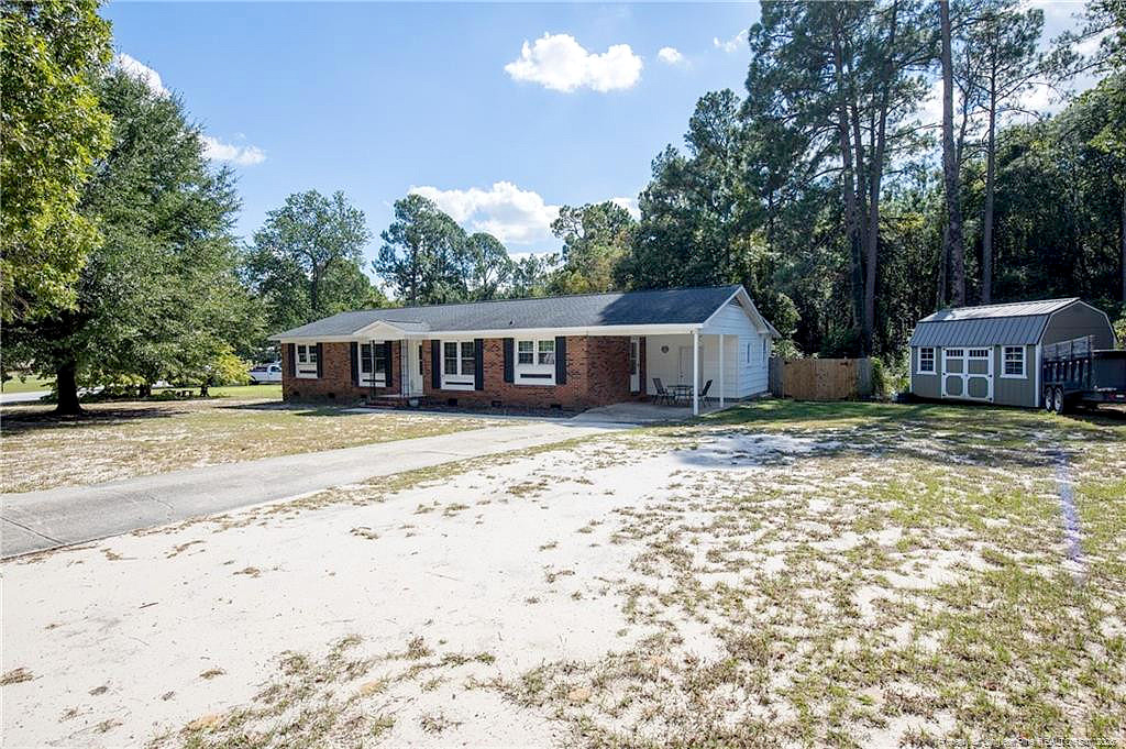 Property photo for 1043 Appalachin Dr rental in Fayetteville