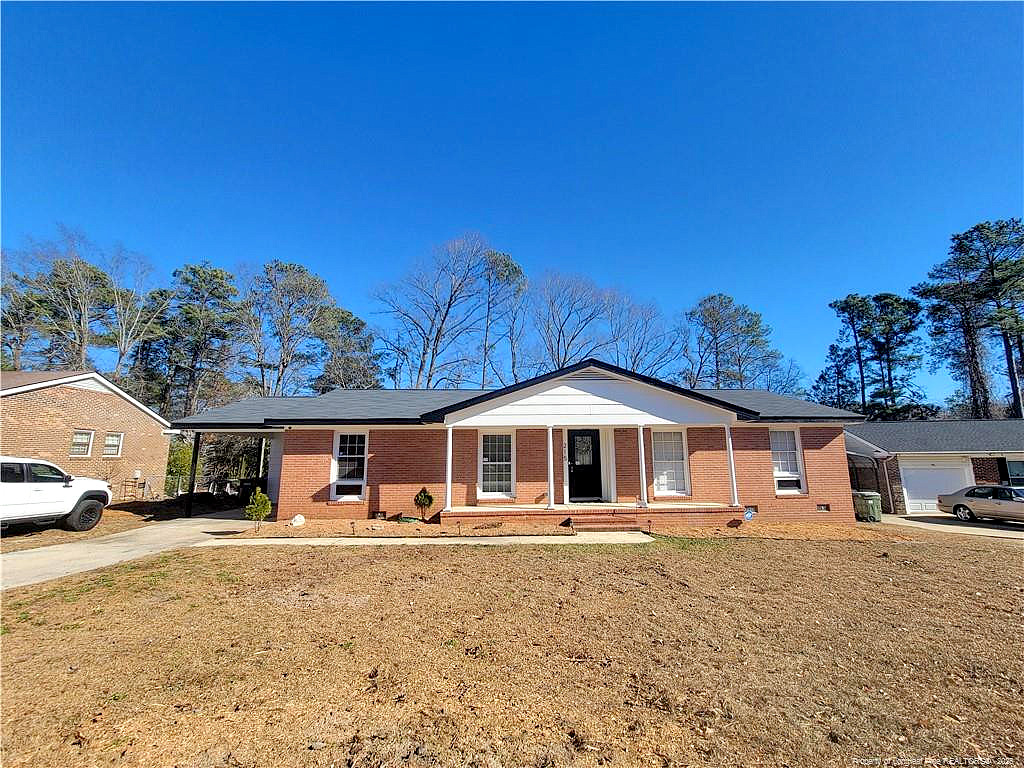 Property photo for 215 Haverhill Dr rental in Fayetteville