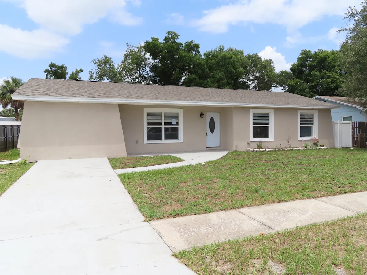 Property photo for HUD Home for Sale in Brandon, FL