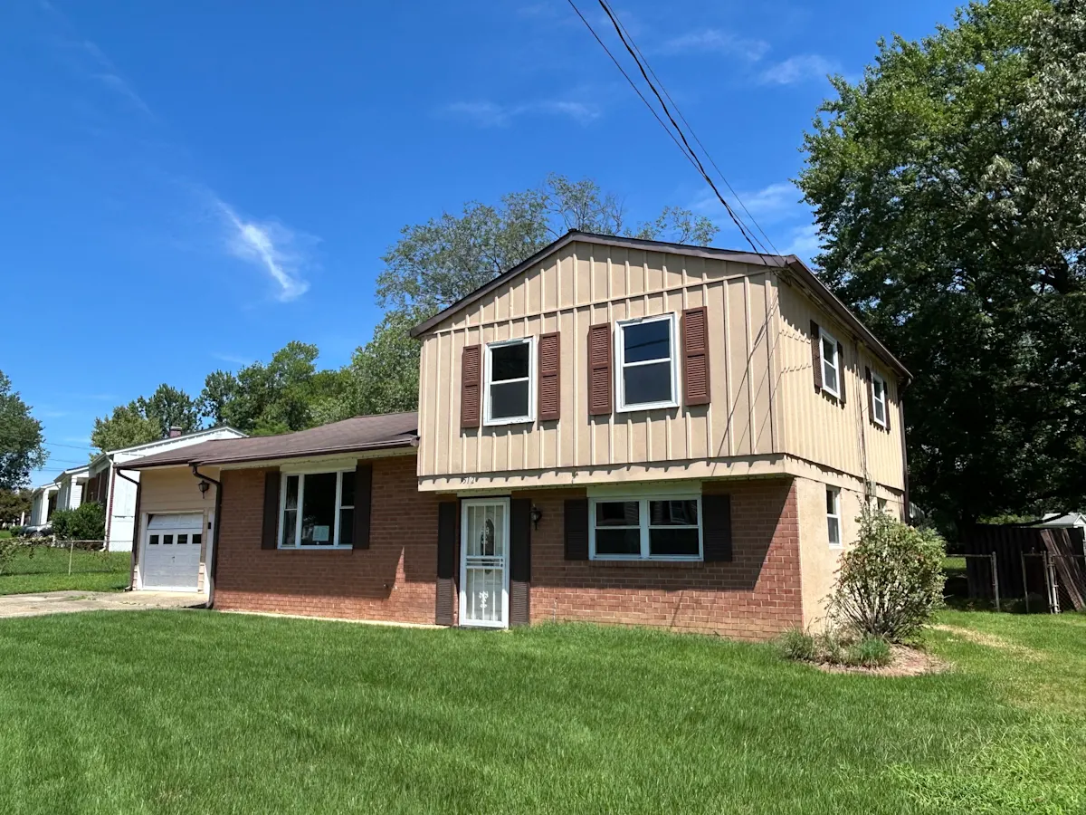 Property photo for HUD Home for Sale in Clinton, MD